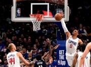 开云体育中国-快船鏖战独行侠，德罗赞高光表现的简单介绍