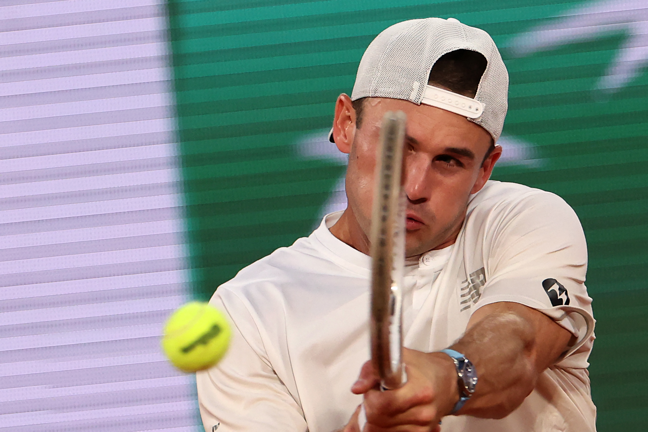 世界网球队爆冷西班牙网球队,阿尔卡拉斯完成帽子戏法 世界网球队爆冷西班牙网球队,阿尔卡拉斯完成帽子戏法