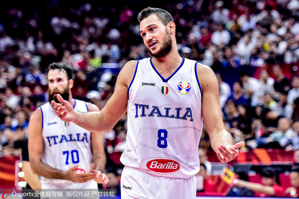 加拿大男篮完胜雄鹿,加里纳利完成帽子戏法 加拿大男篮完胜雄鹿,加里纳利完成帽子戏法