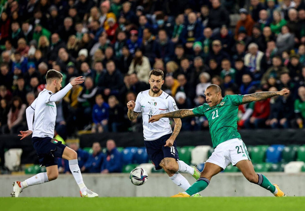 荷兰战胜北爱尔兰,晋级形势看涨的简单介绍 荷兰战胜北爱尔兰,晋级形势看涨的简单介绍