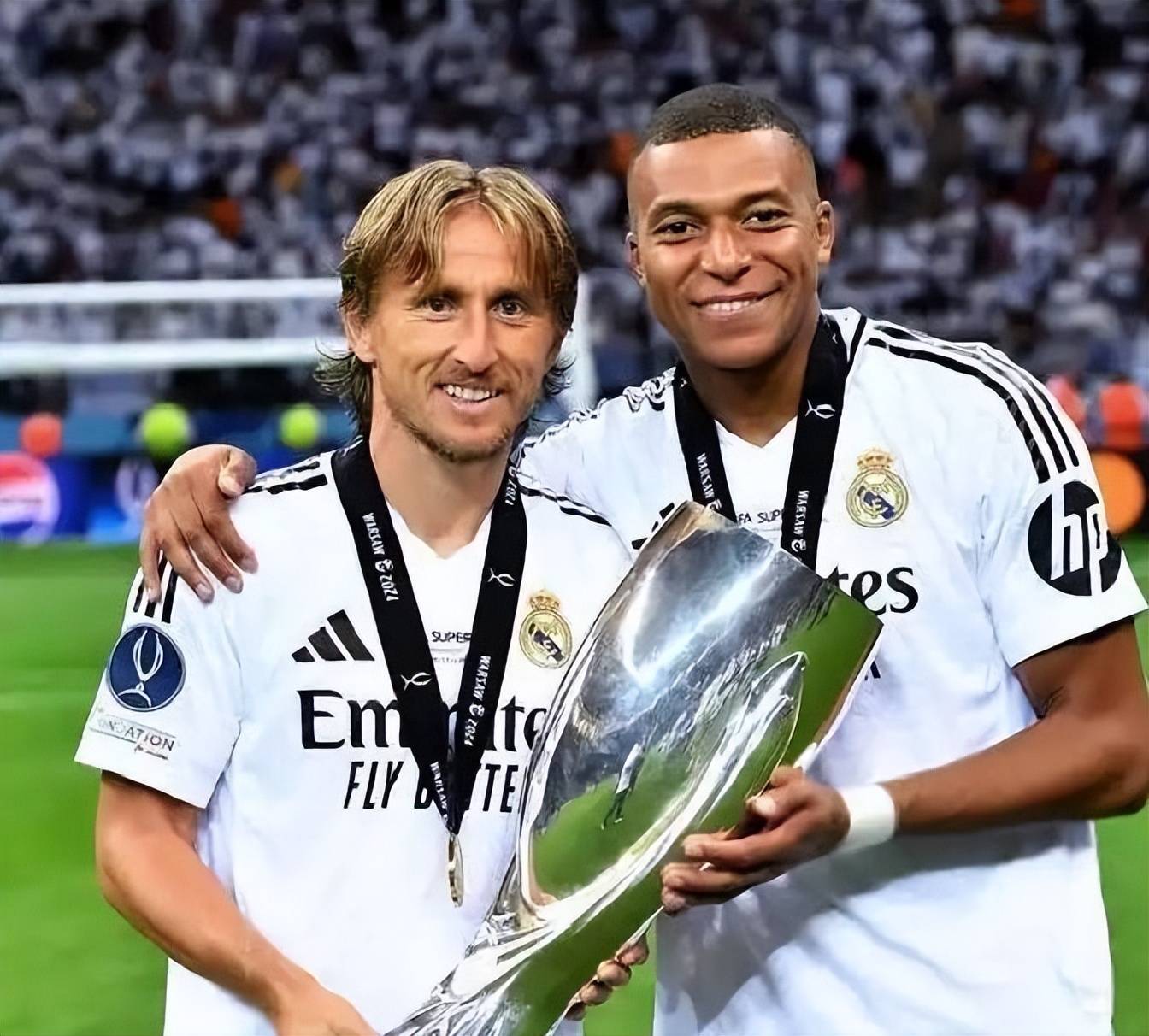 皇家马德里后防稳如磐石,保护主场不败的简单介绍 皇家马德里后防稳如磐石,保护主场不败的简单介绍