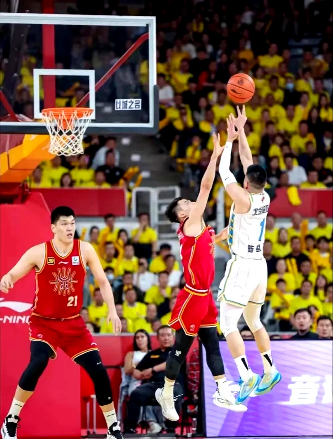 包含辽宁男篮大胜山西汉翔，晋级下一轮淘汰赛的词条