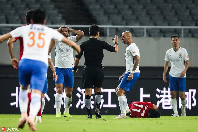 关于上港客场不敌鲁能,暂居积分榜第五的信息 关于上港客场不敌鲁能,暂居积分榜第五的信息