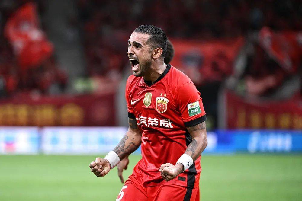 申花客场遭富力反杀,冠军之途遭障碍 申花客场遭富力反杀,冠军之途遭障碍